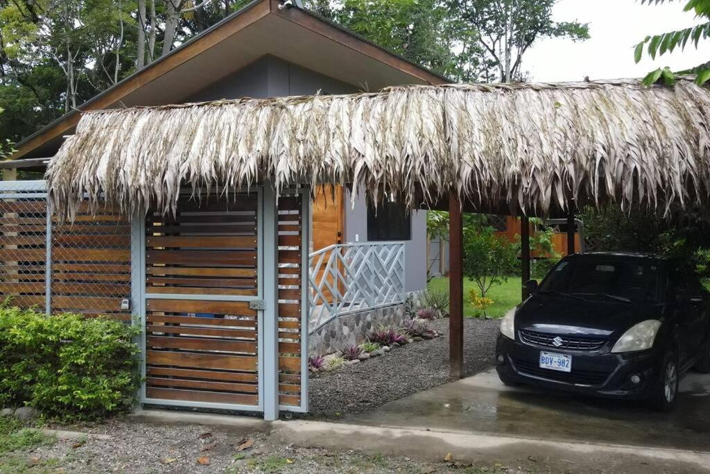 Casa Noil, Beautiful Eco House Near The Beach! Apartman Puerto Viejo de Talamanca Kültér fotó